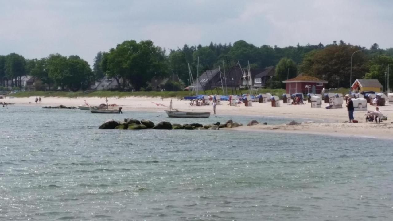 Apartamento ZUM WOHLFÜHLEN FÜR 4 ERWACHSENE +1 Kind, Schwimmbad vor der Tür Tiere erlaubt Sierksdorf Exterior foto